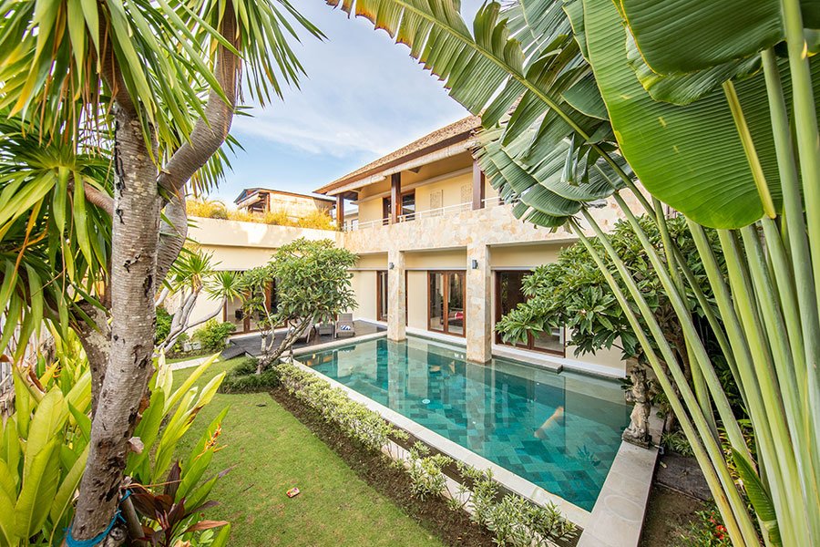 Real estate cannot be lost or stolen, nor can it be carried away. daniel faust epzfdomym7s unsplash